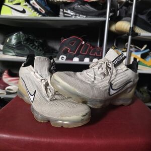 🔥 Nike Men's VaporMax Flyknit Shoes Gray Size 9